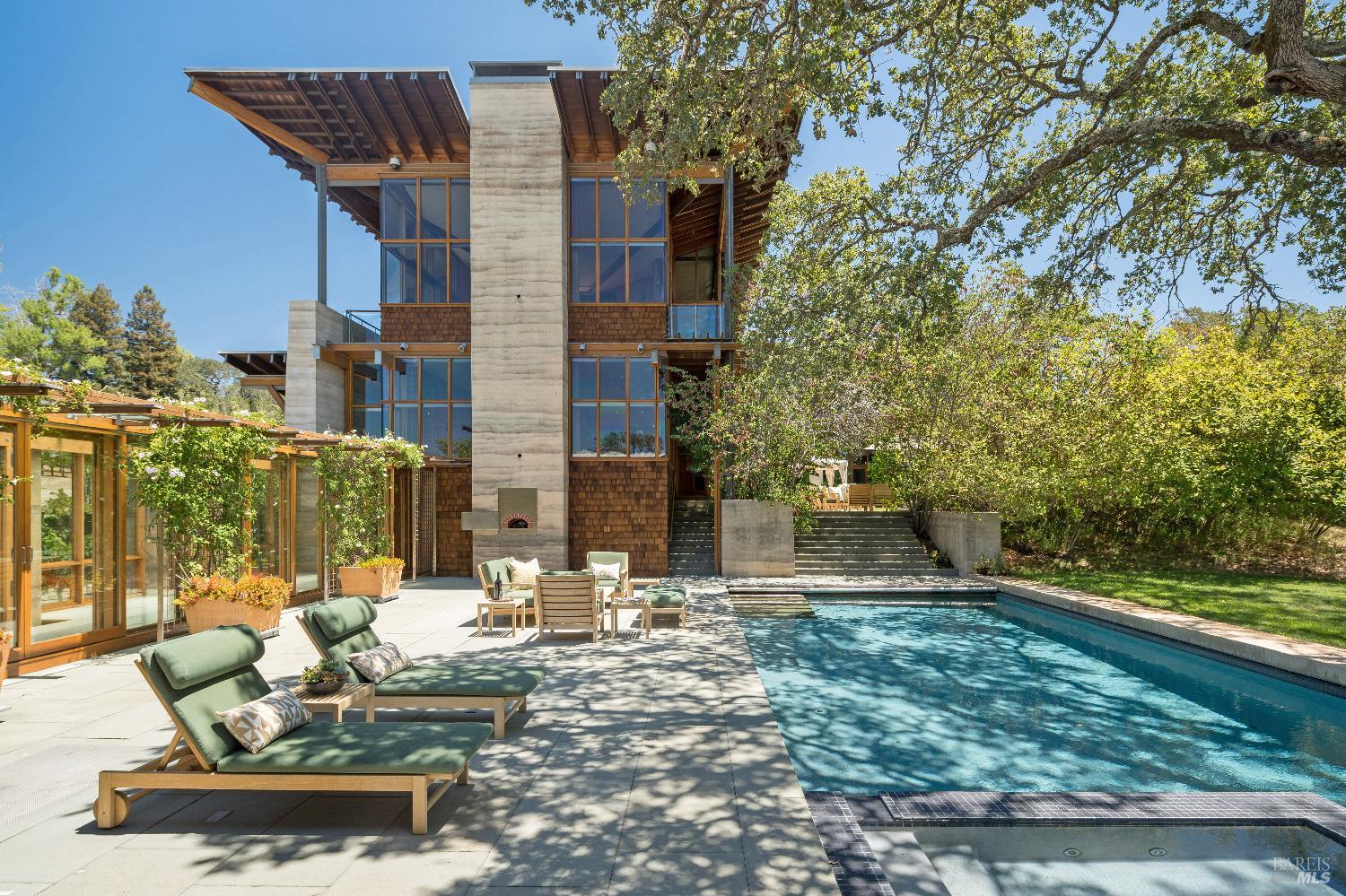 2181 North 3rd Avenue