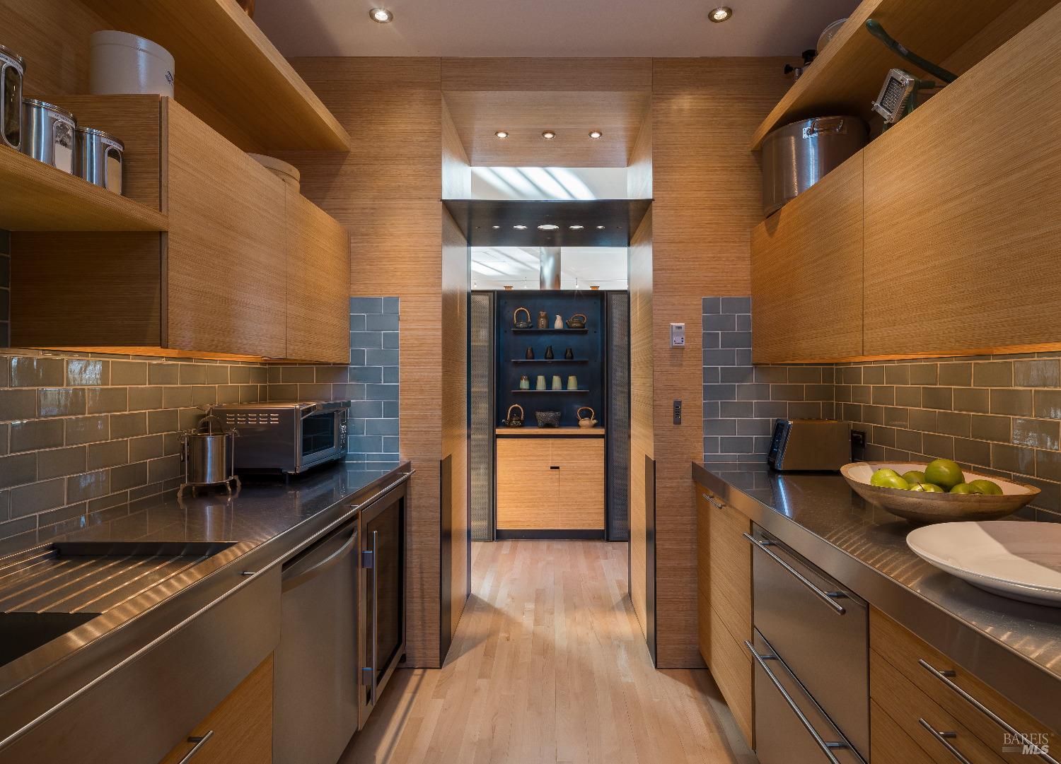 2181 North 3rd Avenue