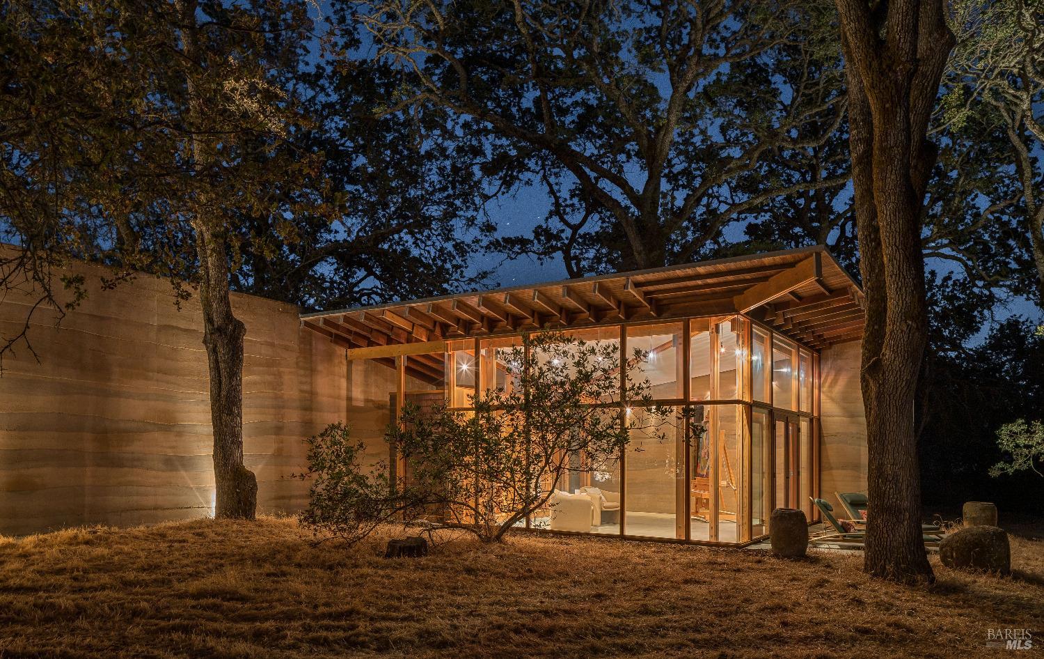 2181 North 3rd Avenue