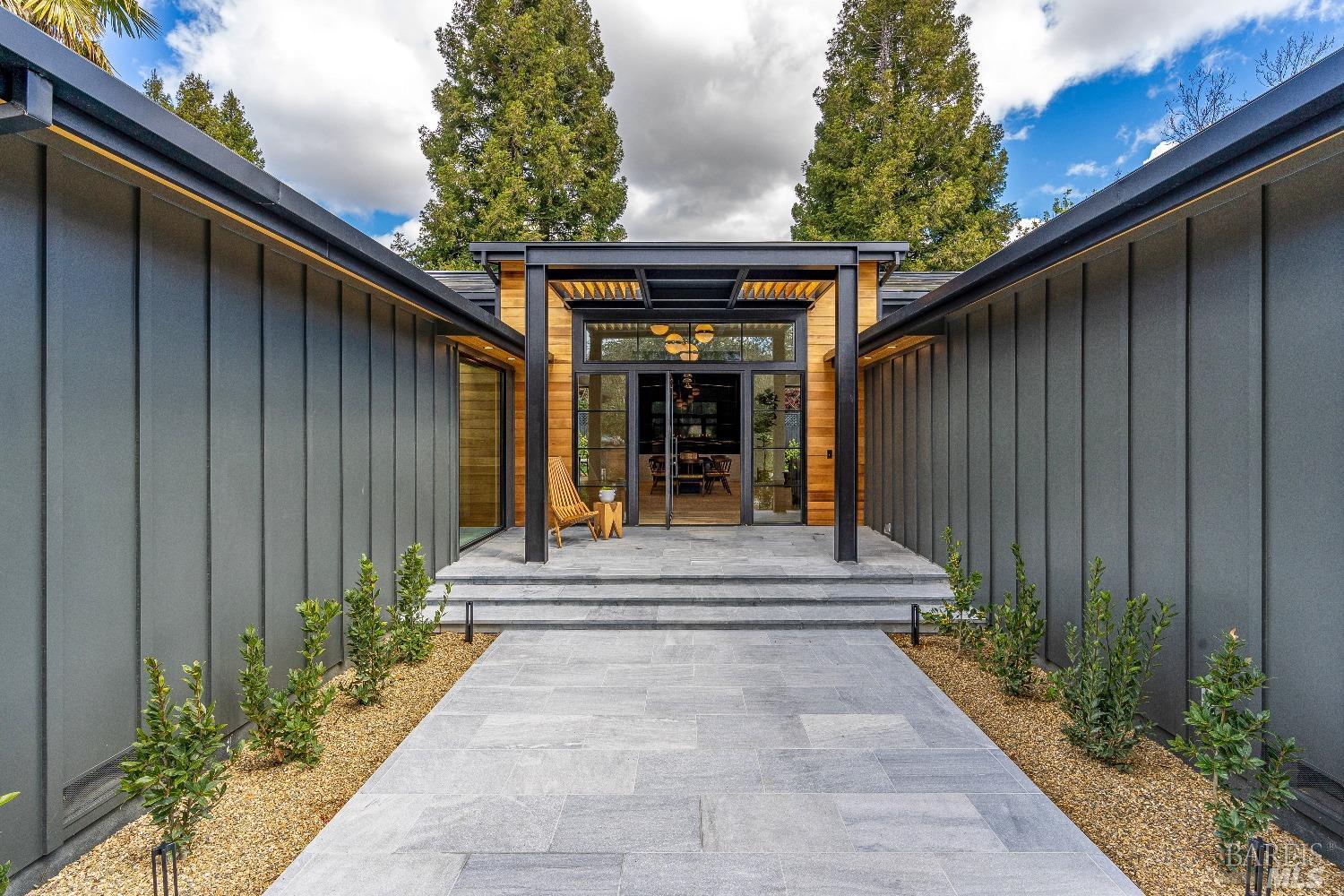 1820 Spring Mountain Road