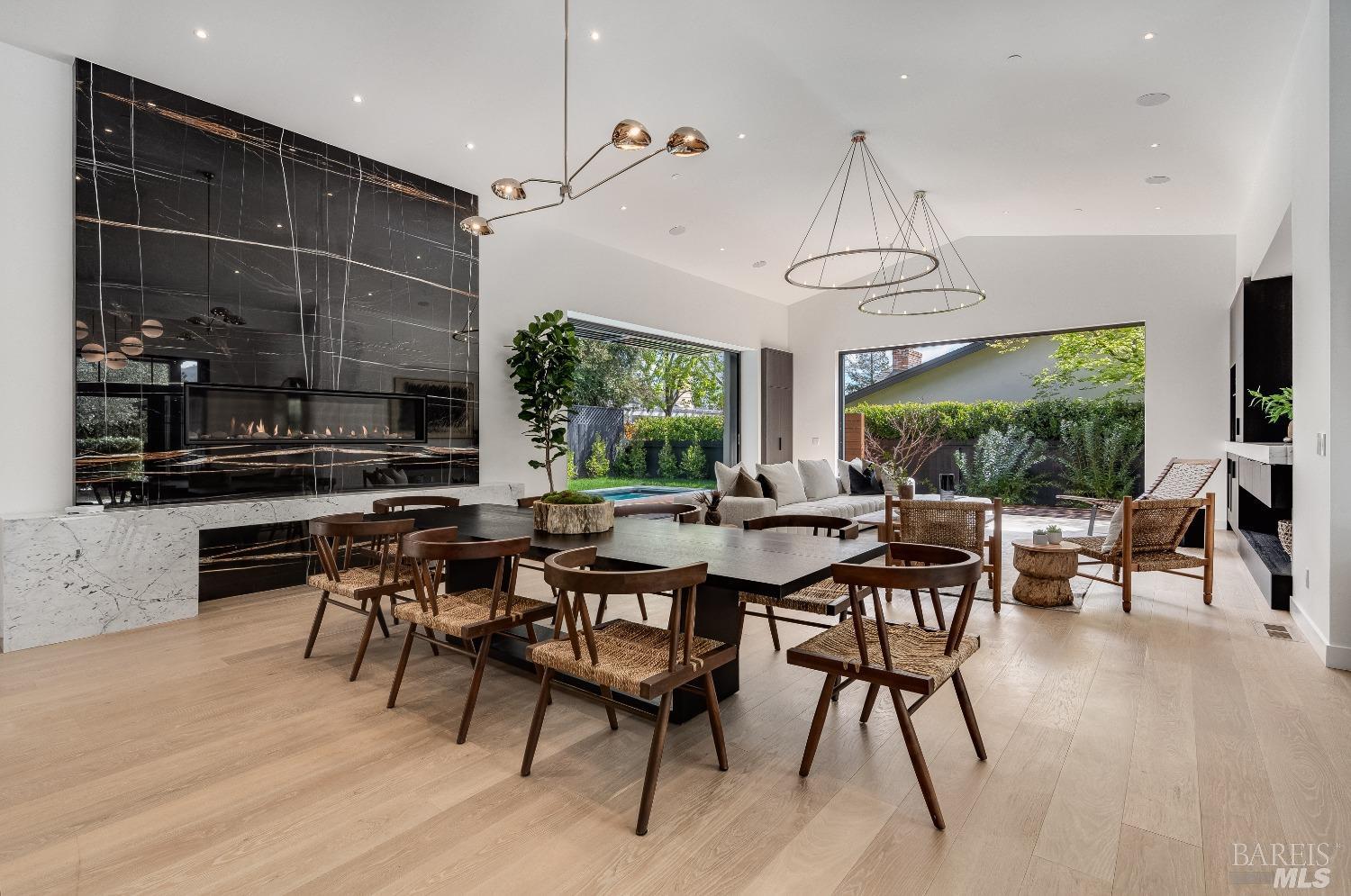 1820 Spring Mountain Road