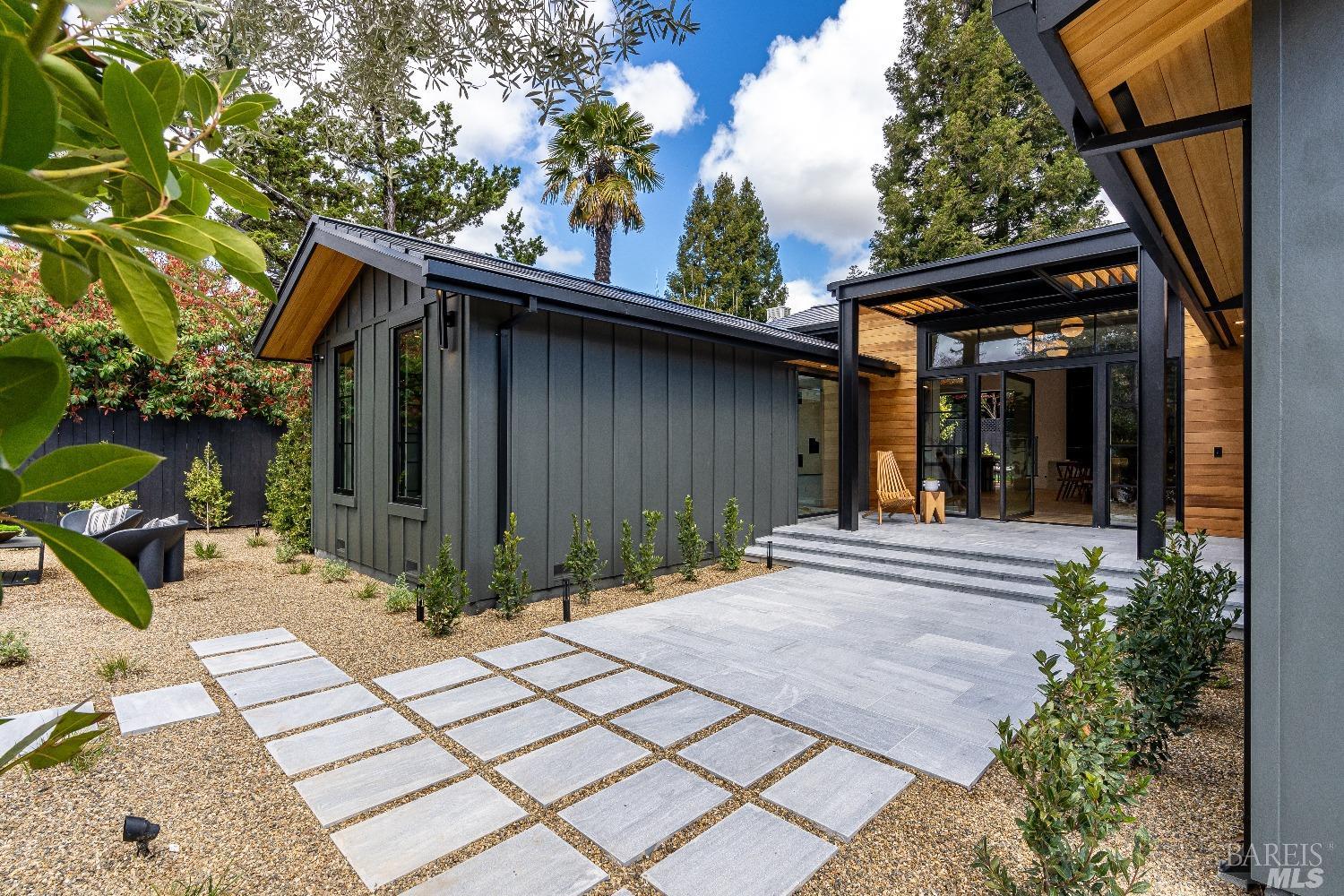 1820 Spring Mountain Road