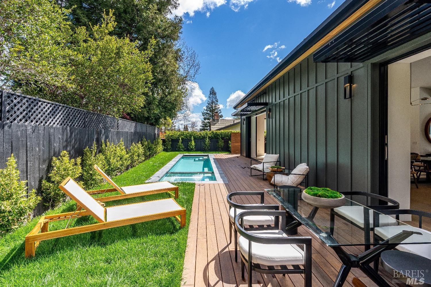 1820 Spring Mountain Road