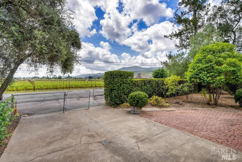 1446 Sulphur Springs Avenue