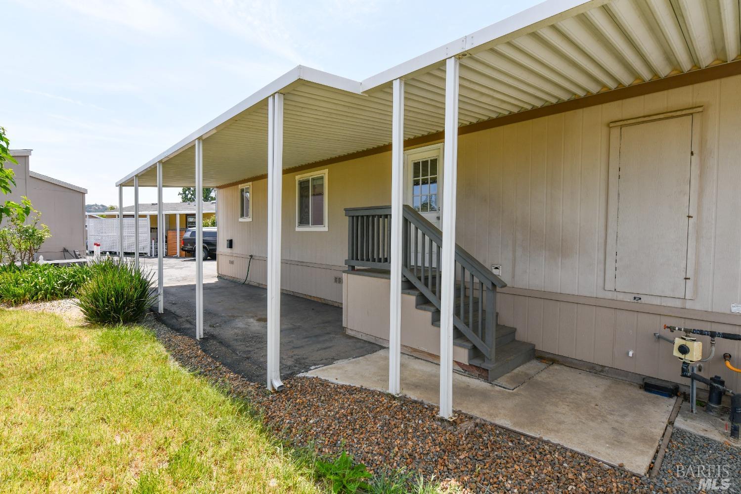 770 Lincoln Avenue Unit: 6