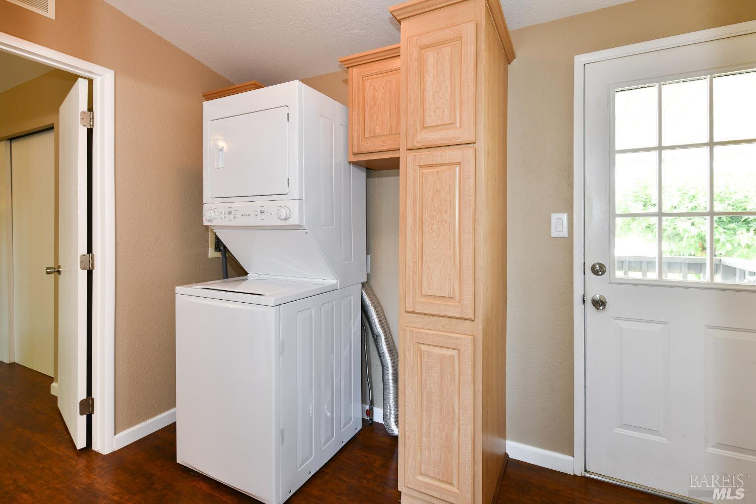 770 Lincoln Avenue Unit: 6