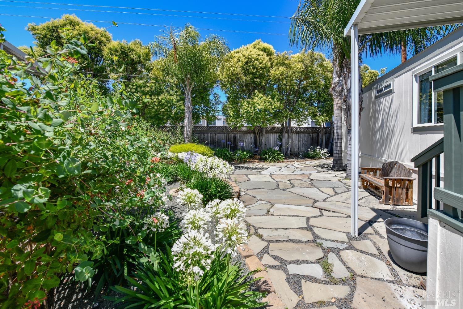 770 Lincoln Avenue Unit: 6