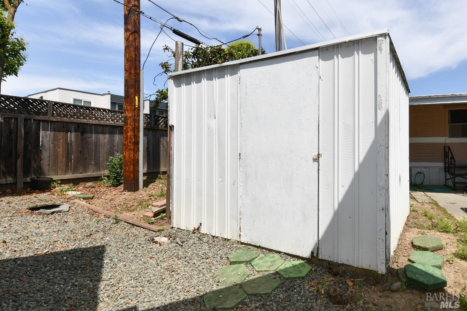 770 Lincoln Avenue Unit: 6