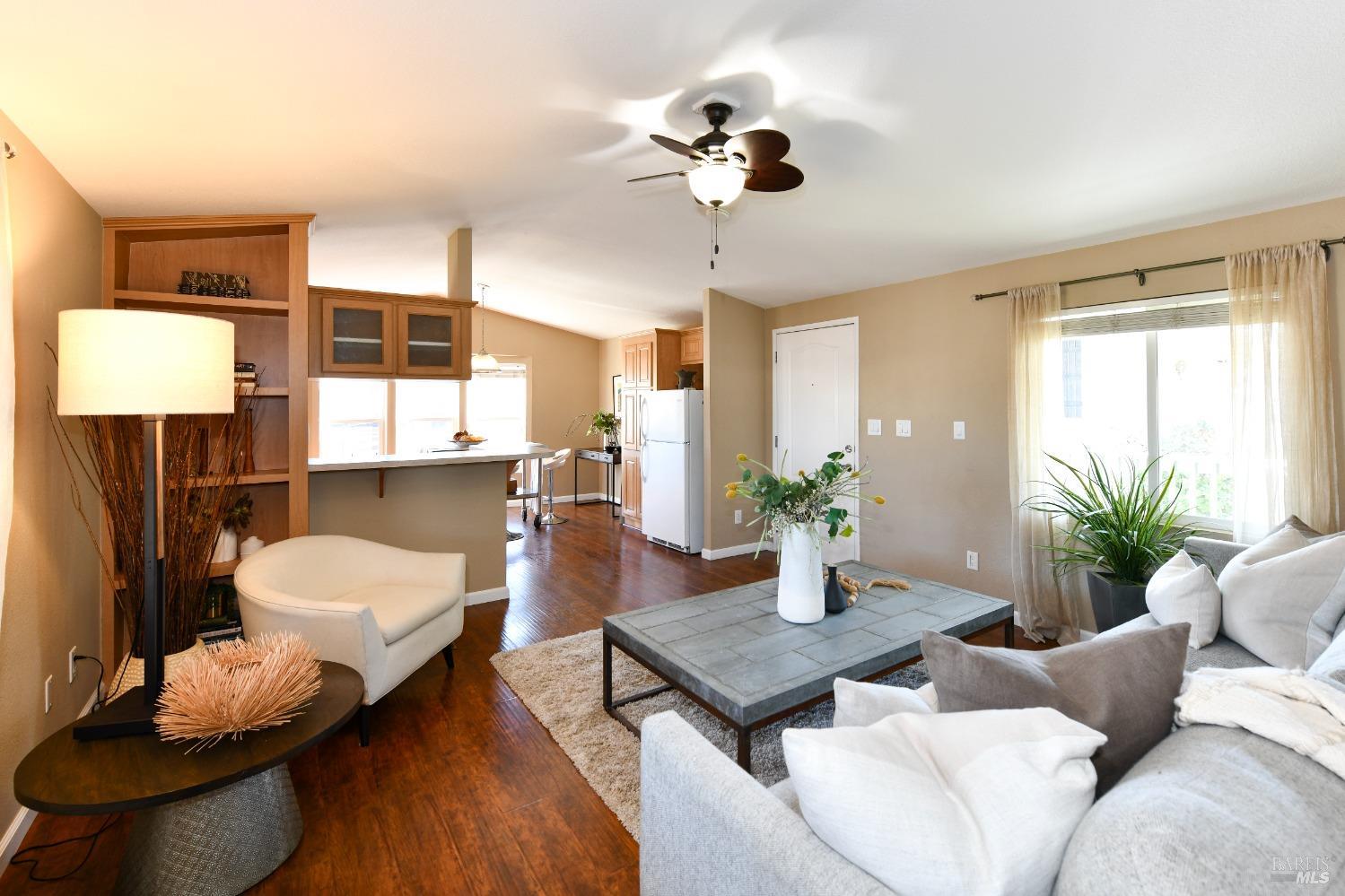 770 Lincoln Avenue Unit: 6