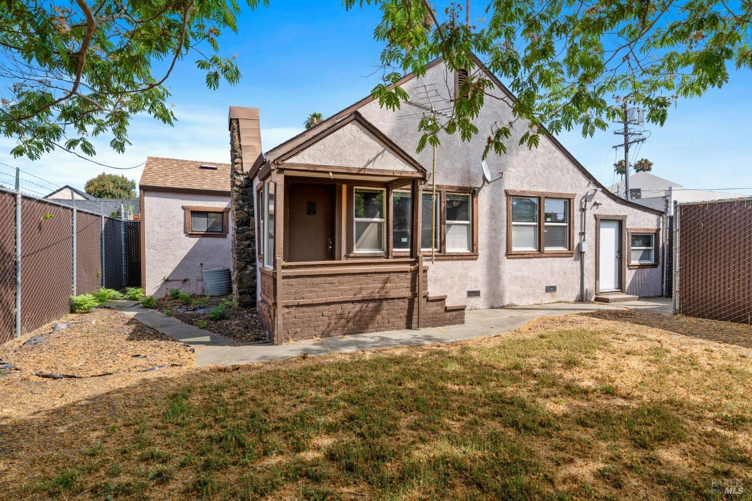 1557 Tennessee Street