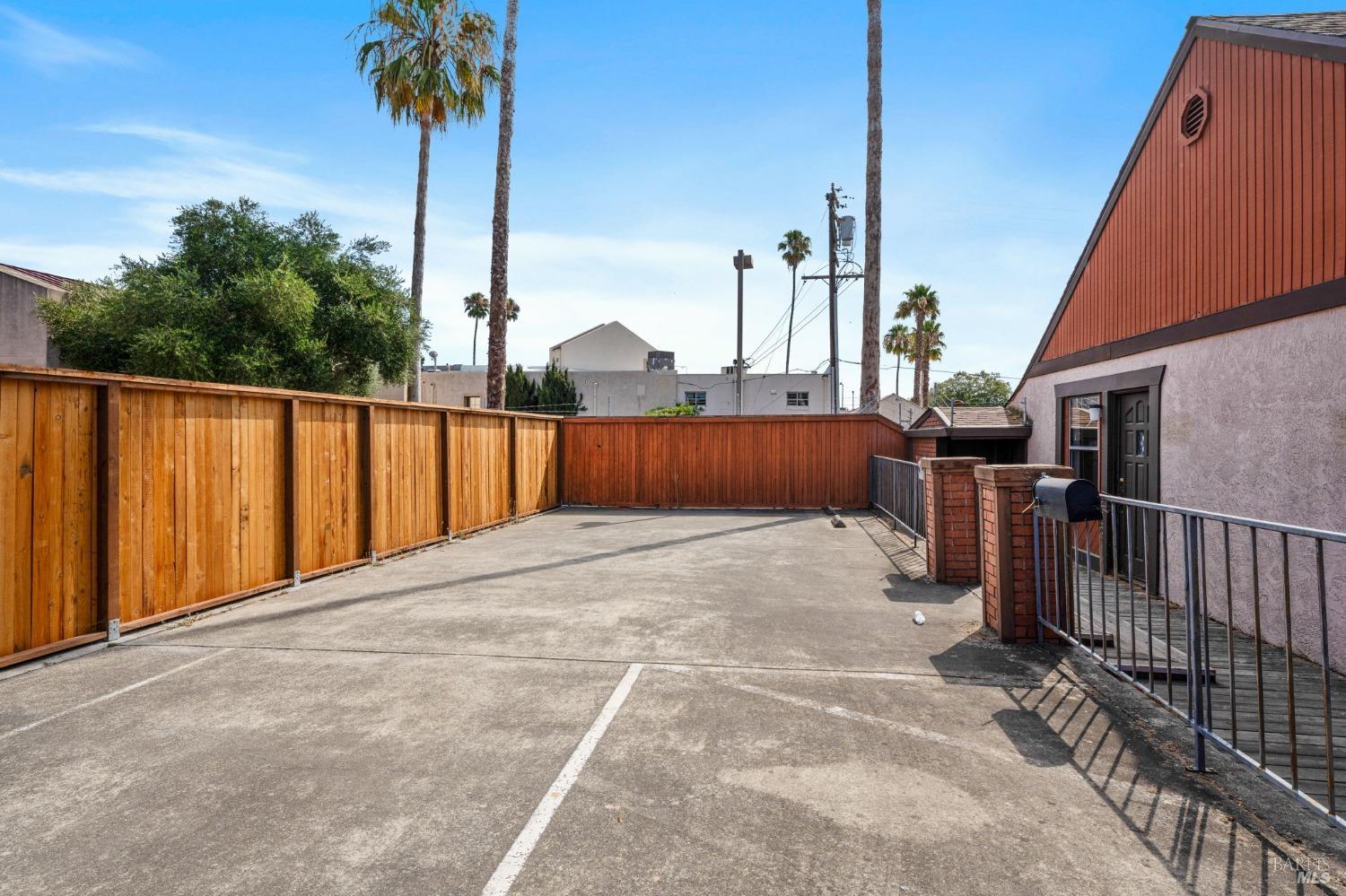 1557 Tennessee Street