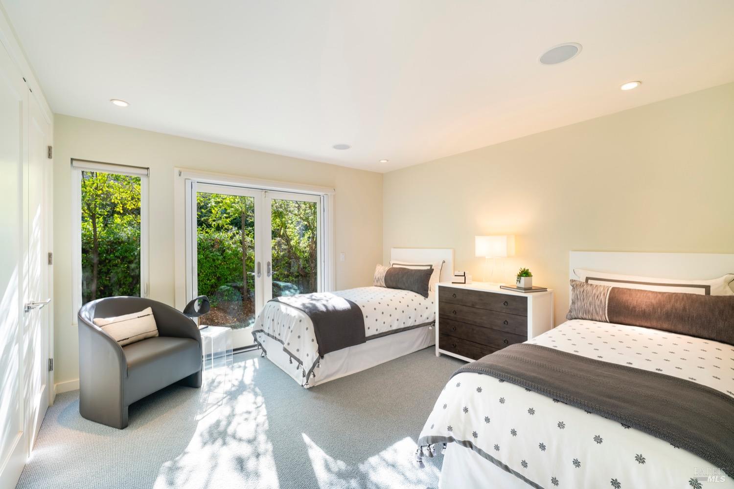 1610 Sulphur Springs Avenue