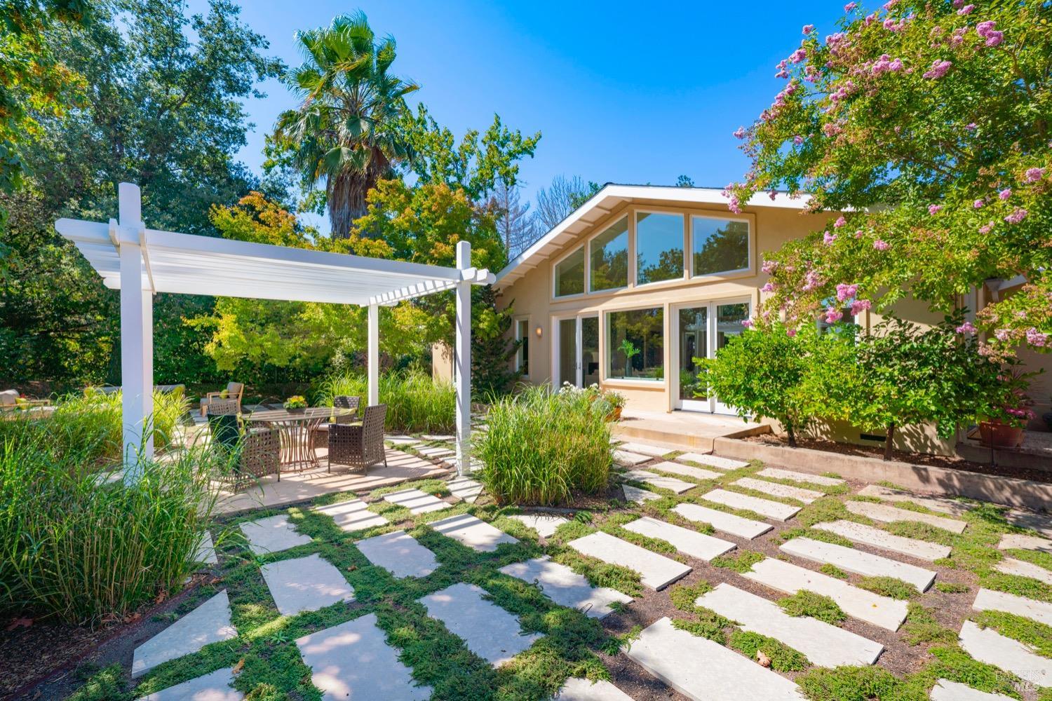 1610 Sulphur Springs Avenue