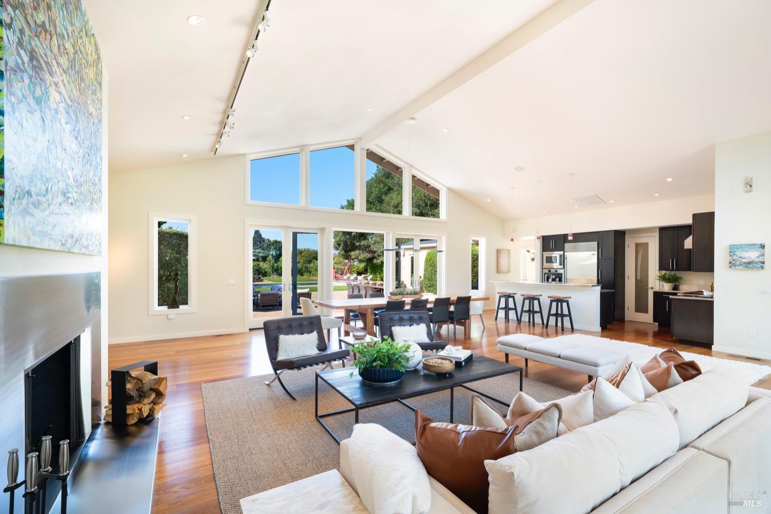 1610 Sulphur Springs Avenue