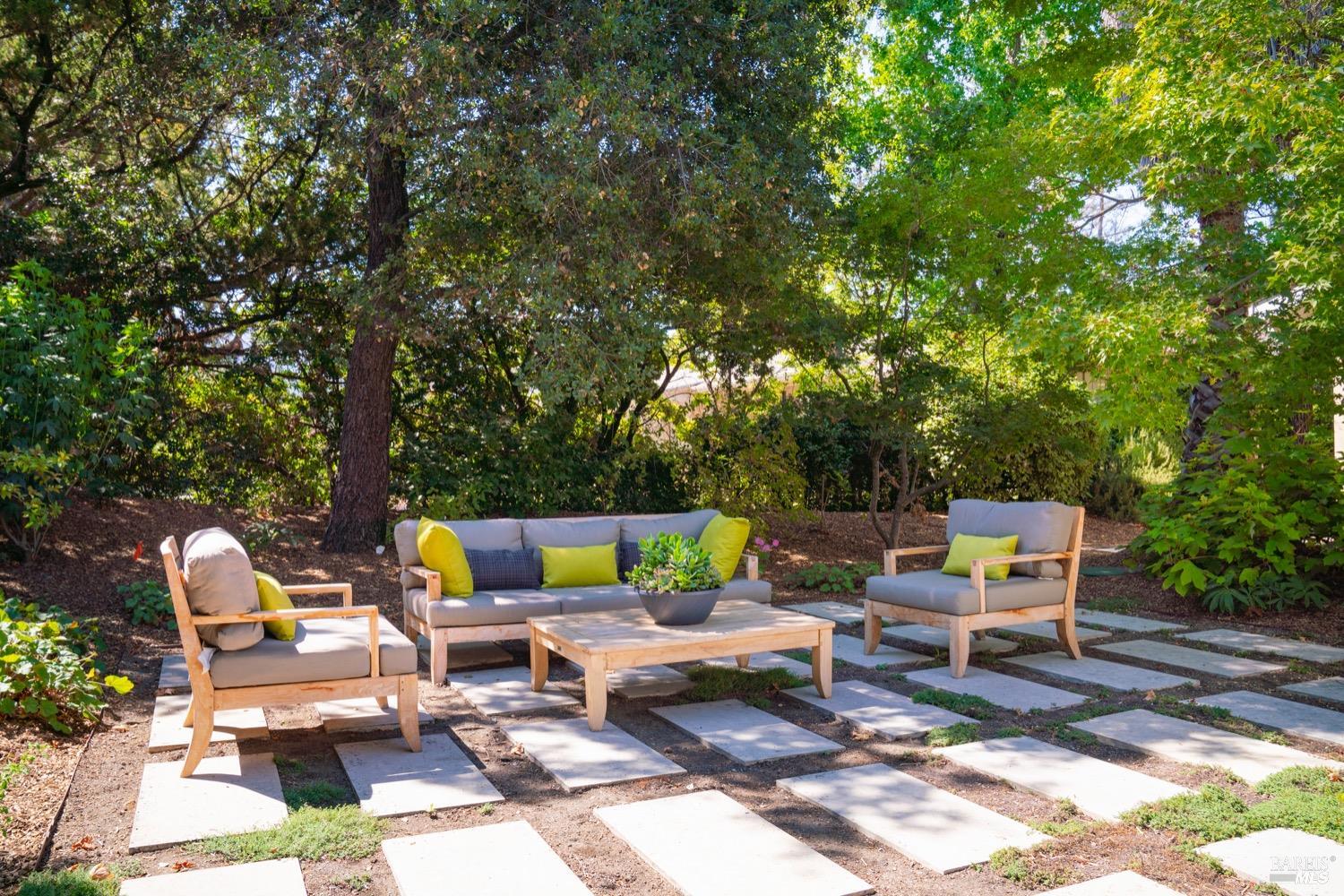 1610 Sulphur Springs Avenue