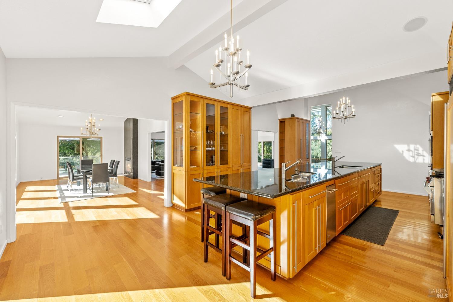 2710 Hillcrest Drive