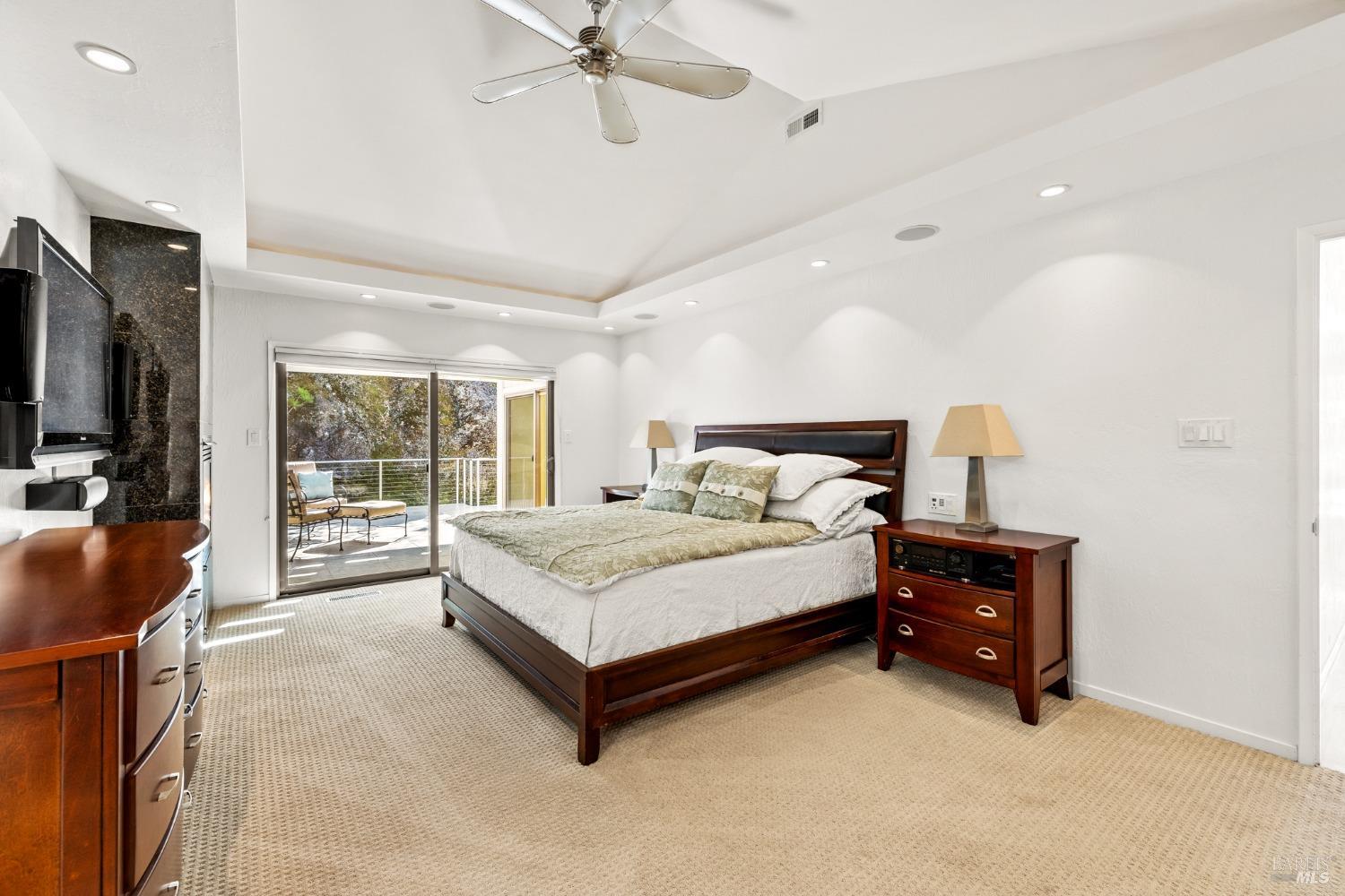 2710 Hillcrest Drive