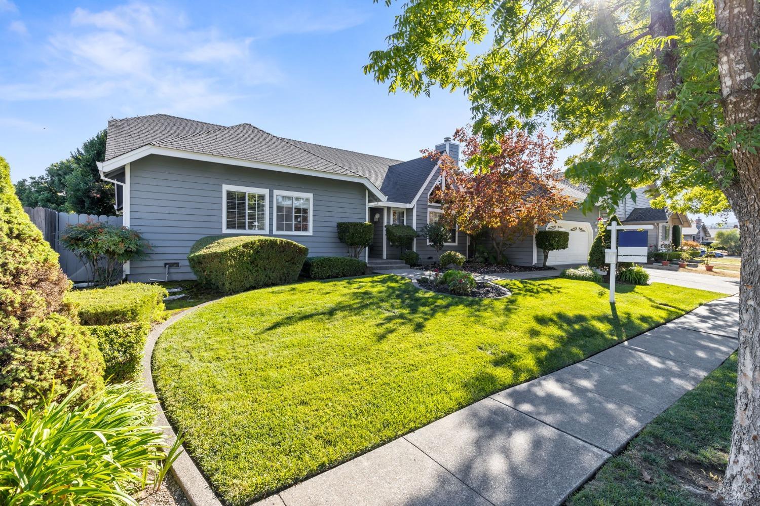 2431 Vine Hill Drive