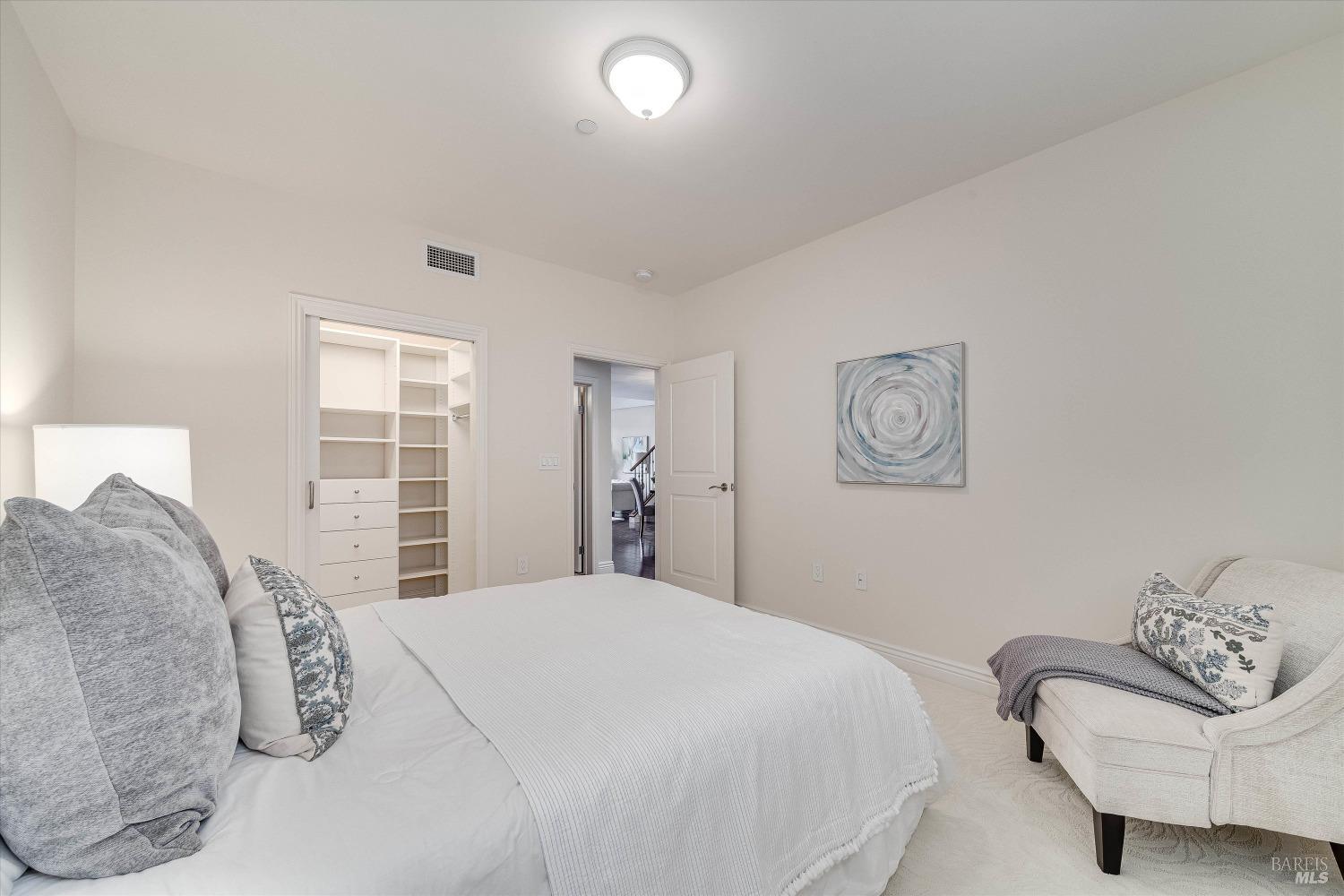 588 Main Street Unit: 318