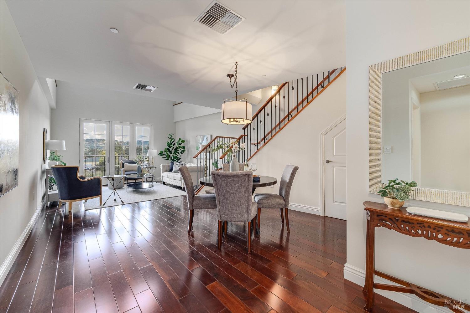 588 Main Street Unit: 318