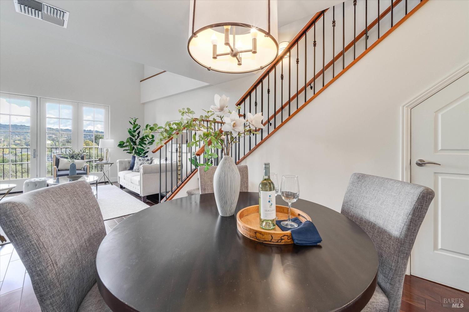 588 Main Street Unit: 318