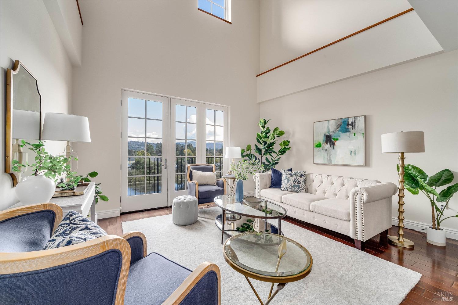 588 Main Street Unit: 318