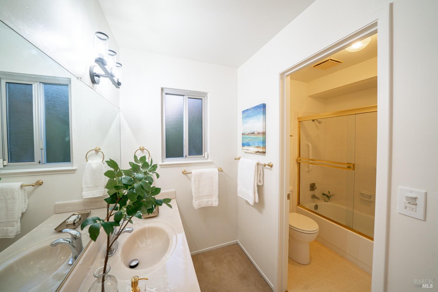 2592 Hidden Valley Lane