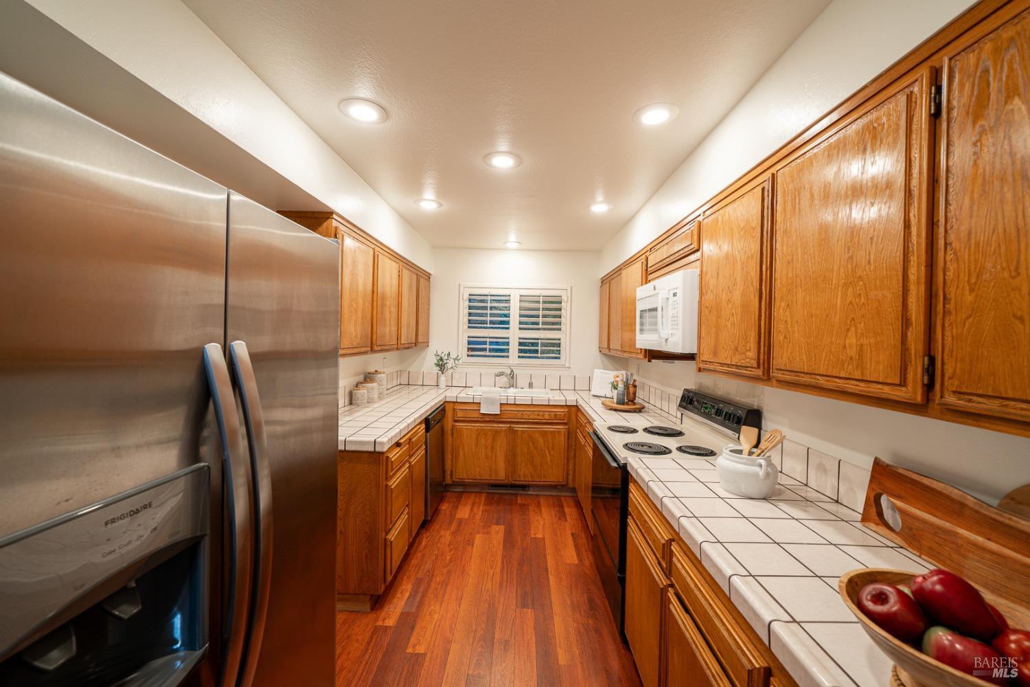 2592 Hidden Valley Lane