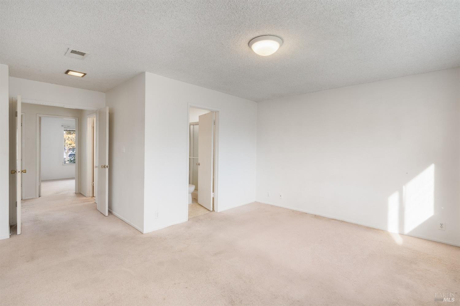 1219 El Centro Avenue