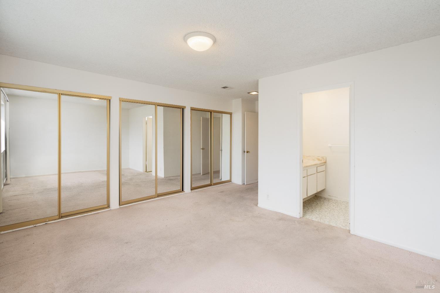 1219 El Centro Avenue