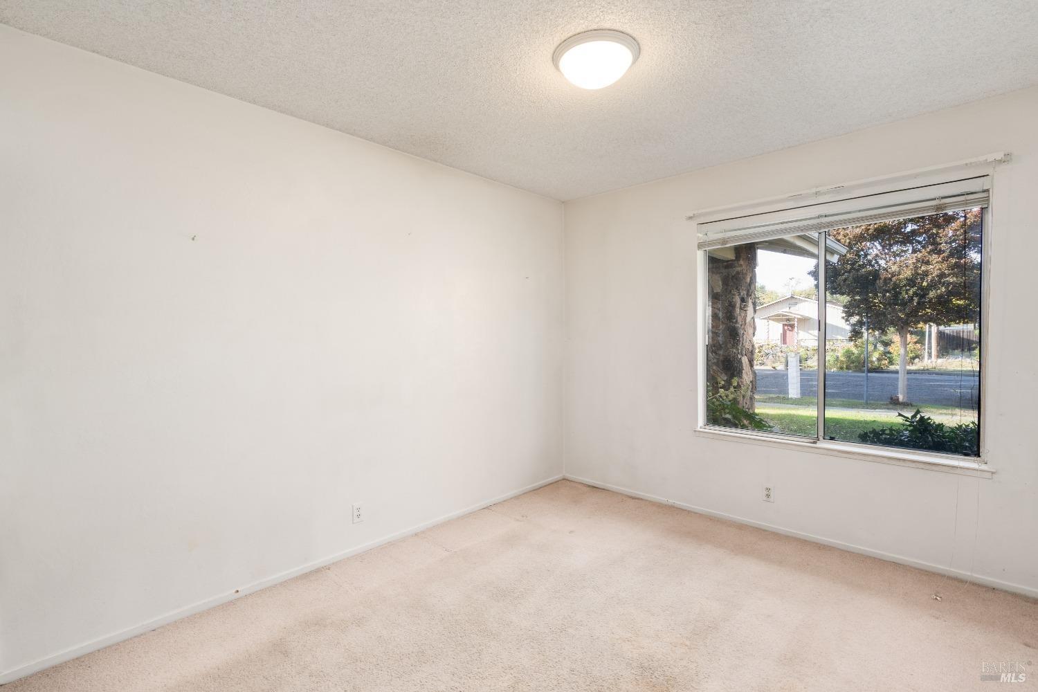 1219 El Centro Avenue