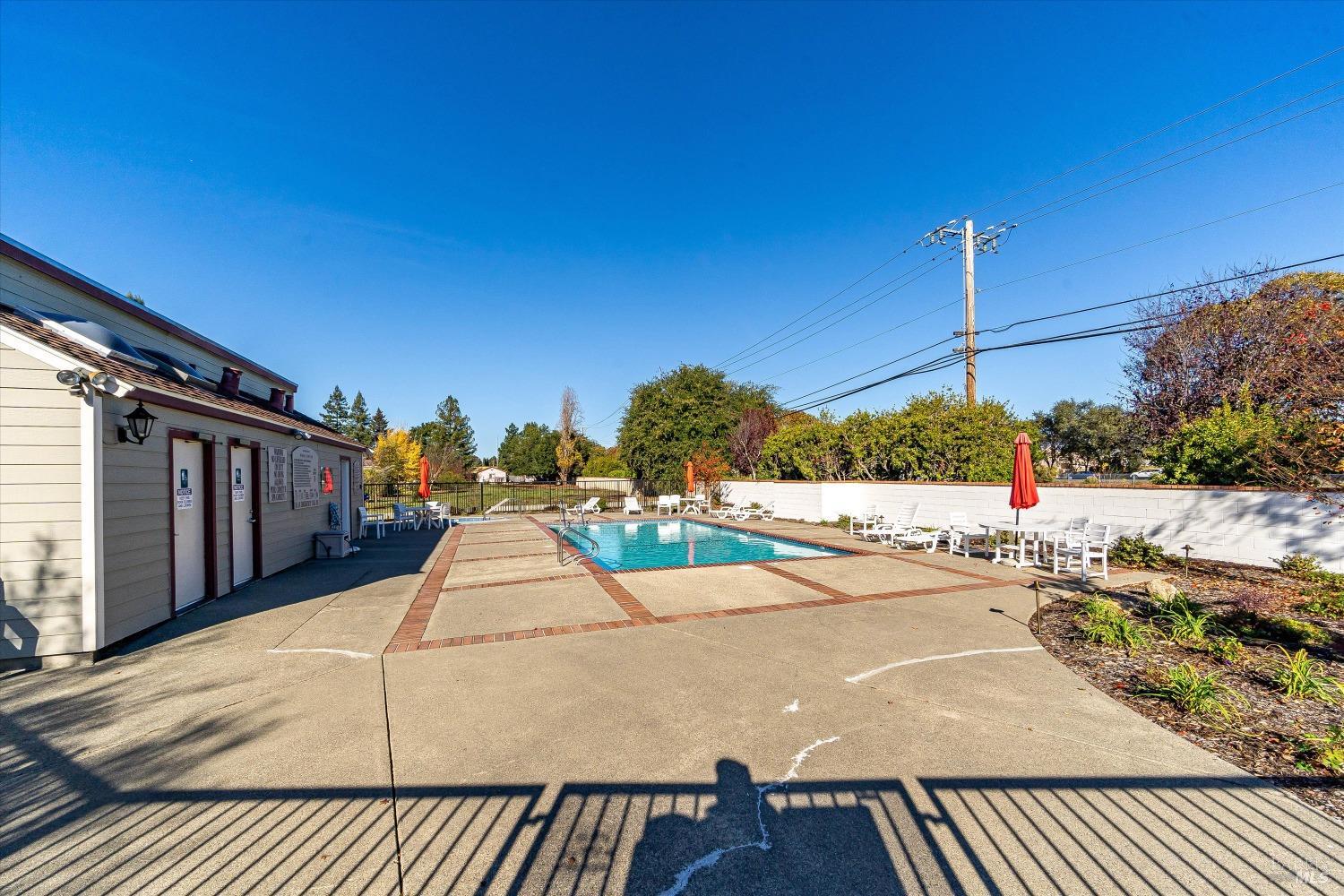 60 Falcon Crest Circle