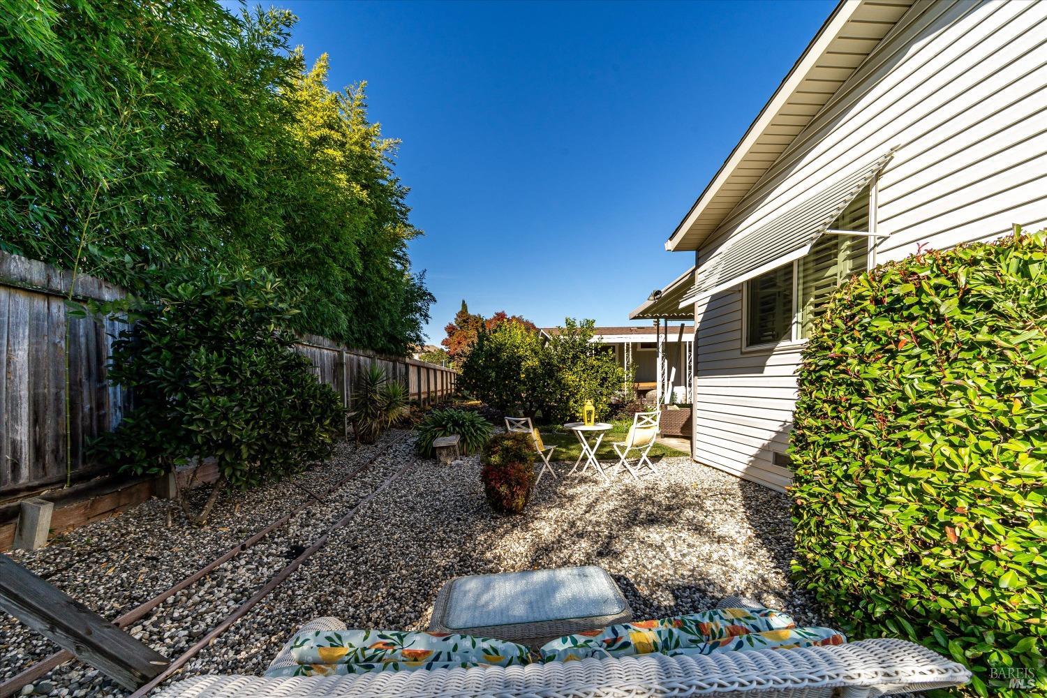 60 Falcon Crest Circle