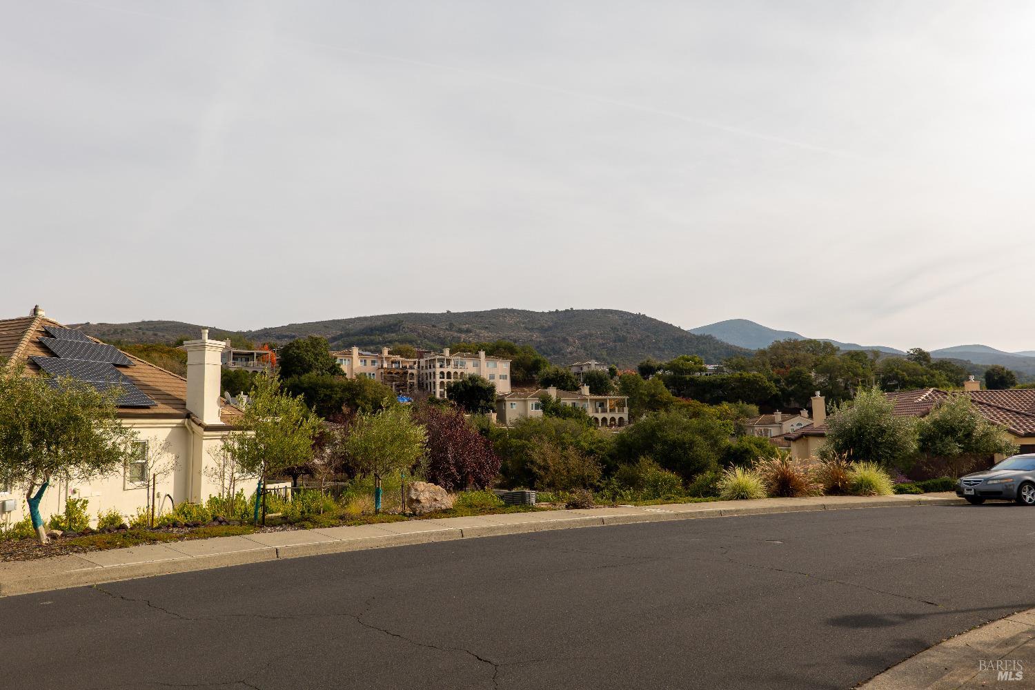 25 Greenbriar Circle