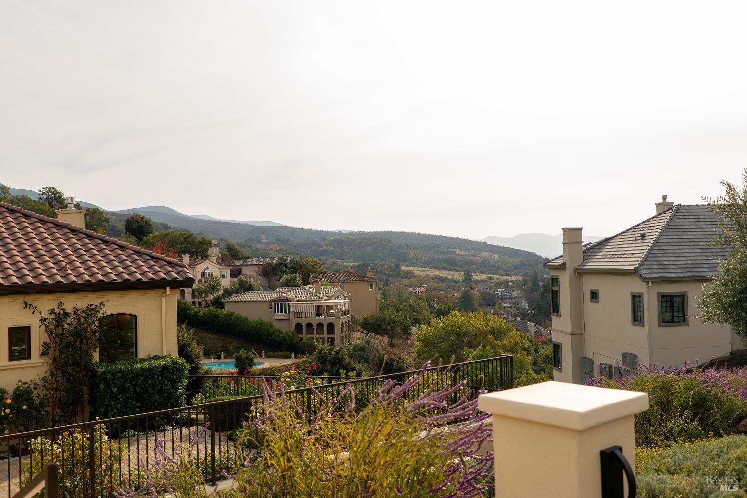 25 Greenbriar Circle