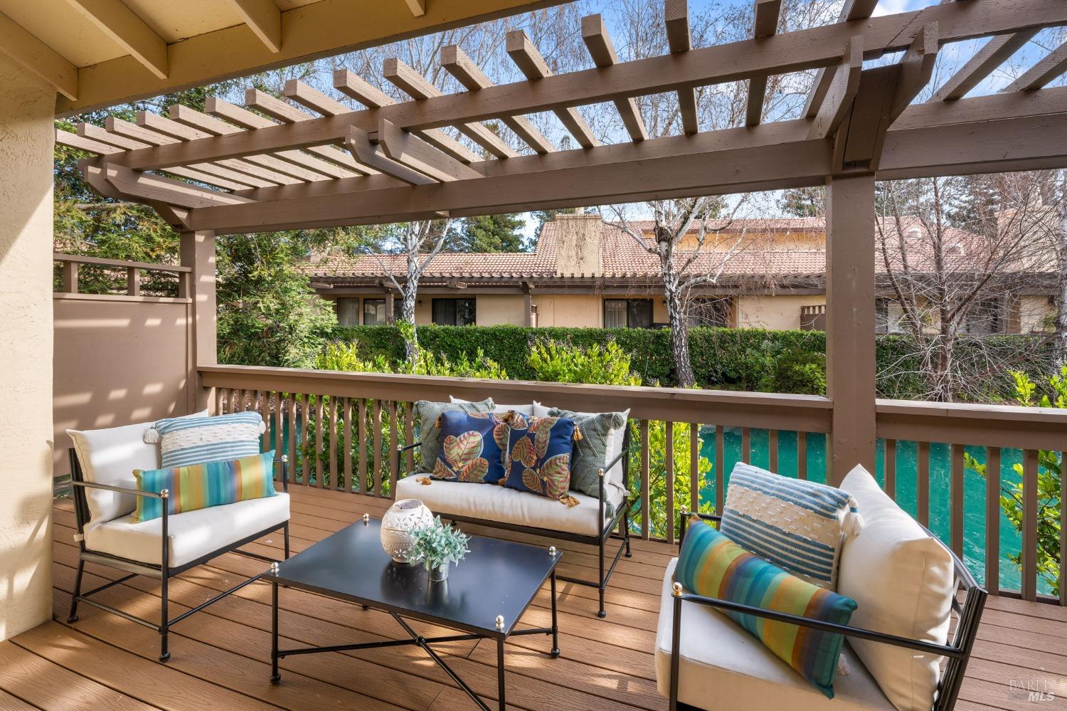 55 Fountain Grove Circle