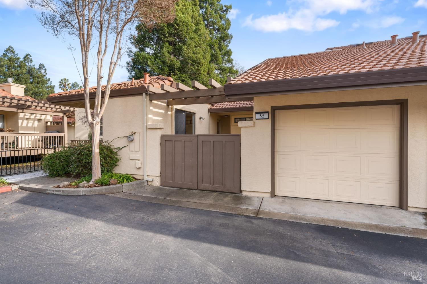 55 Fountain Grove Circle