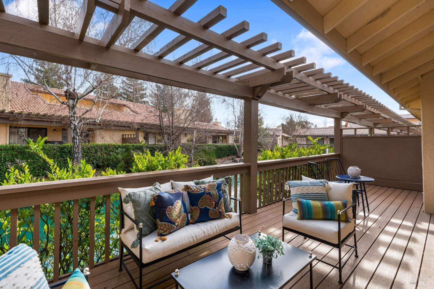 55 Fountain Grove Circle