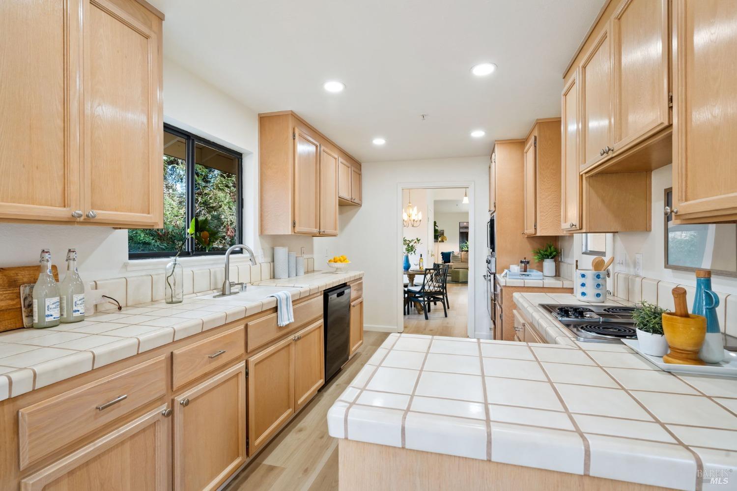 55 Fountain Grove Circle