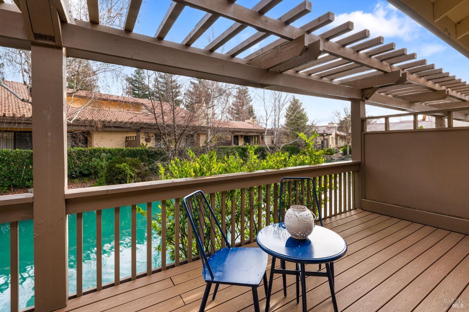 55 Fountain Grove Circle