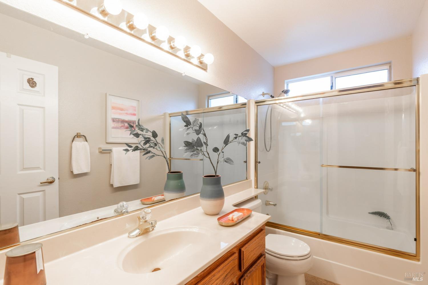 805 Bella Vista Drive