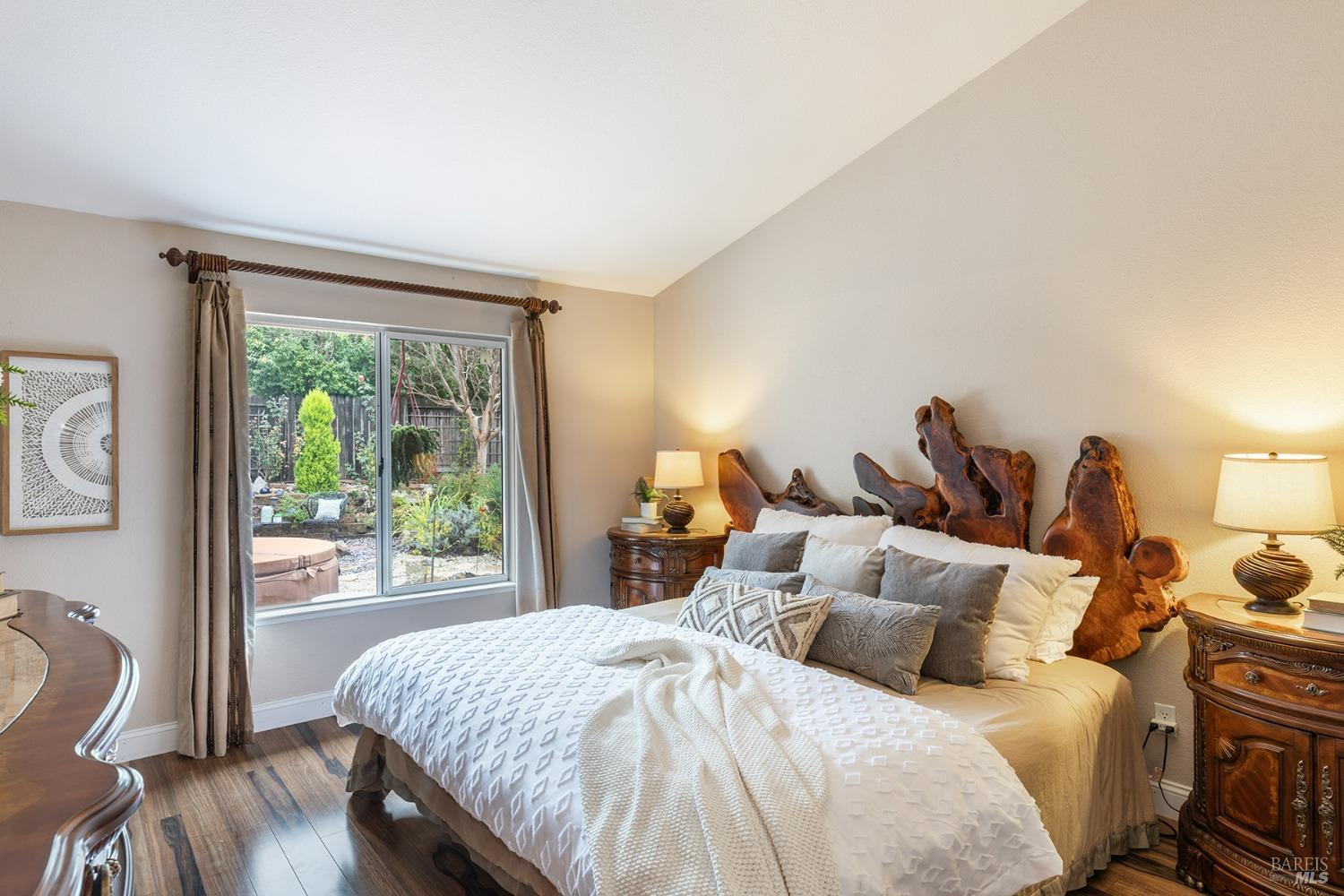 805 Bella Vista Drive