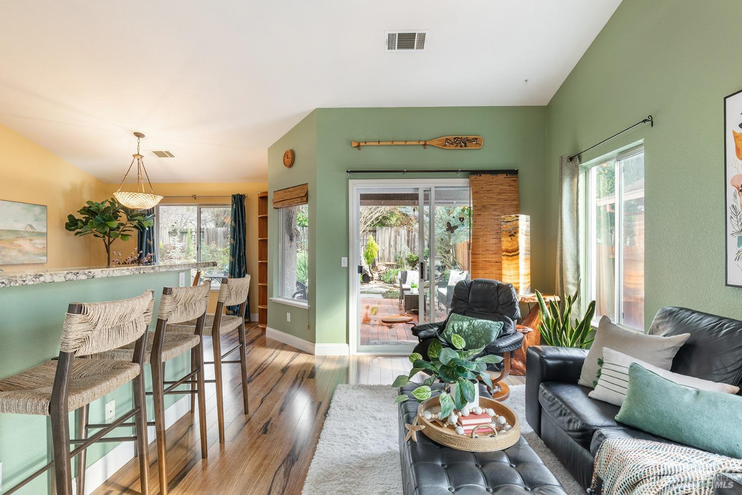 805 Bella Vista Drive