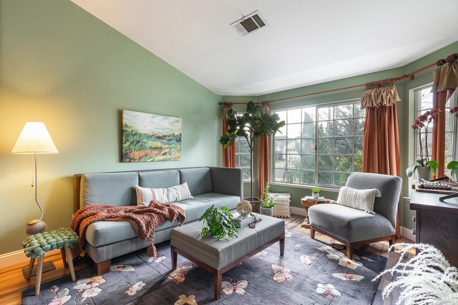 805 Bella Vista Drive