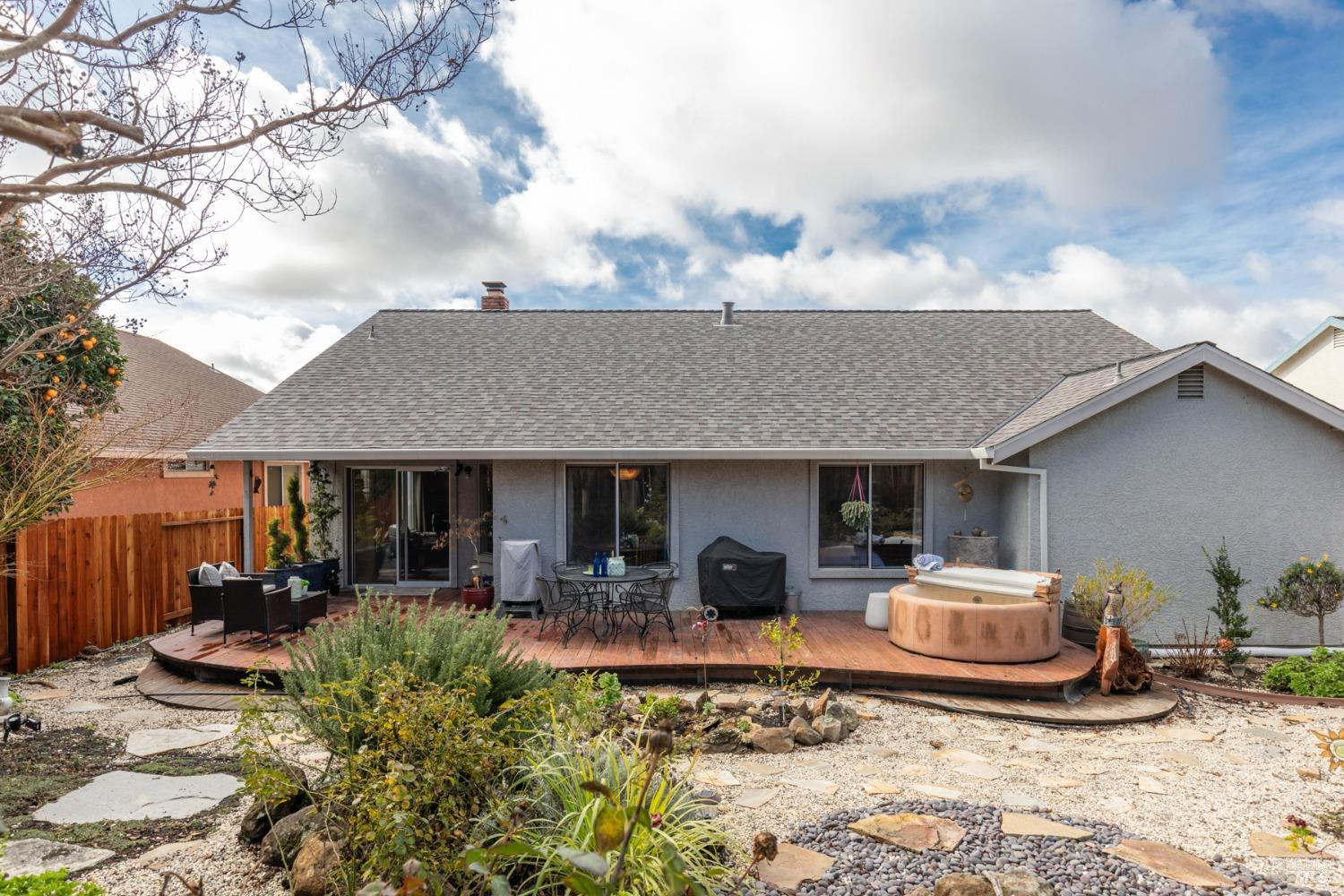 805 Bella Vista Drive