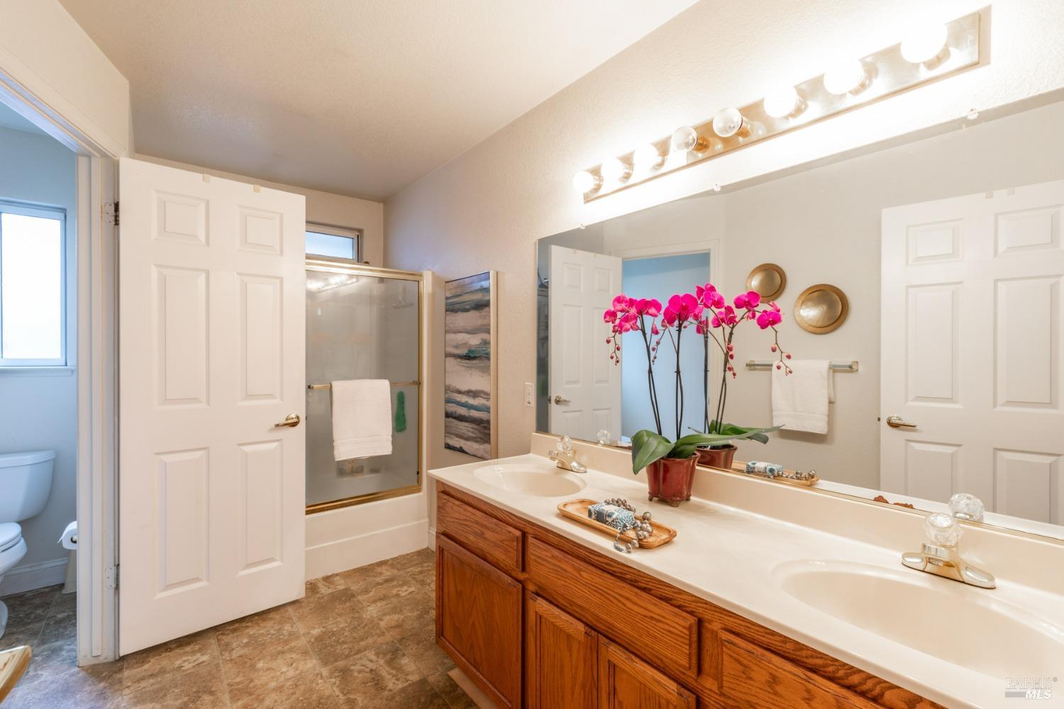 805 Bella Vista Drive