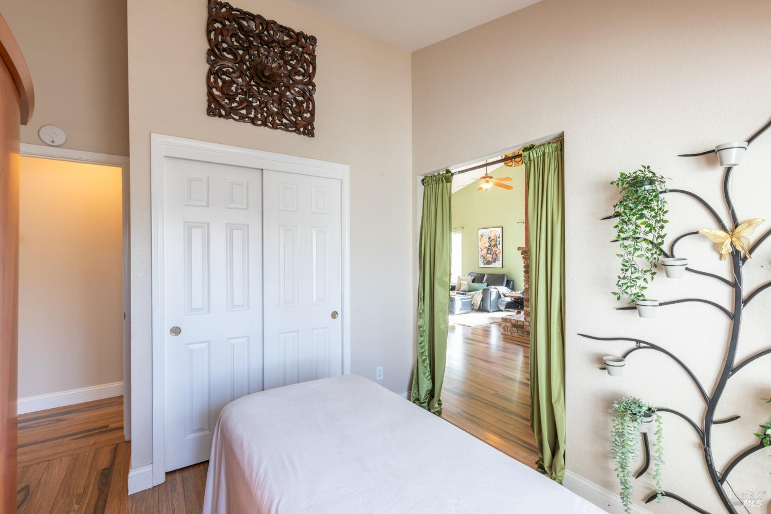 805 Bella Vista Drive