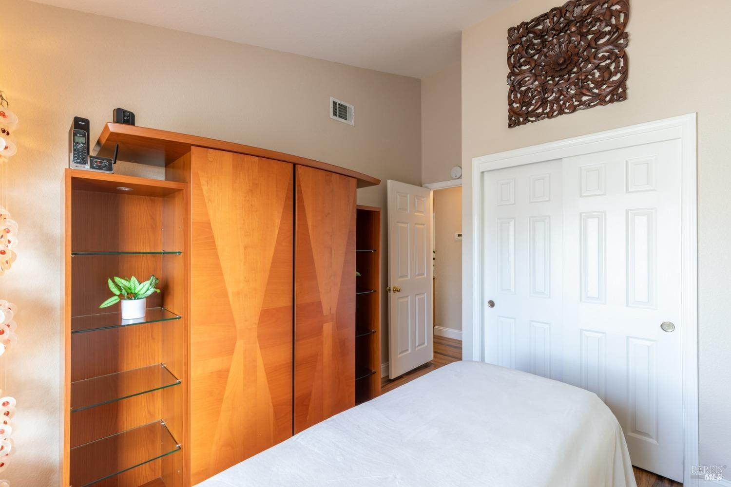 805 Bella Vista Drive