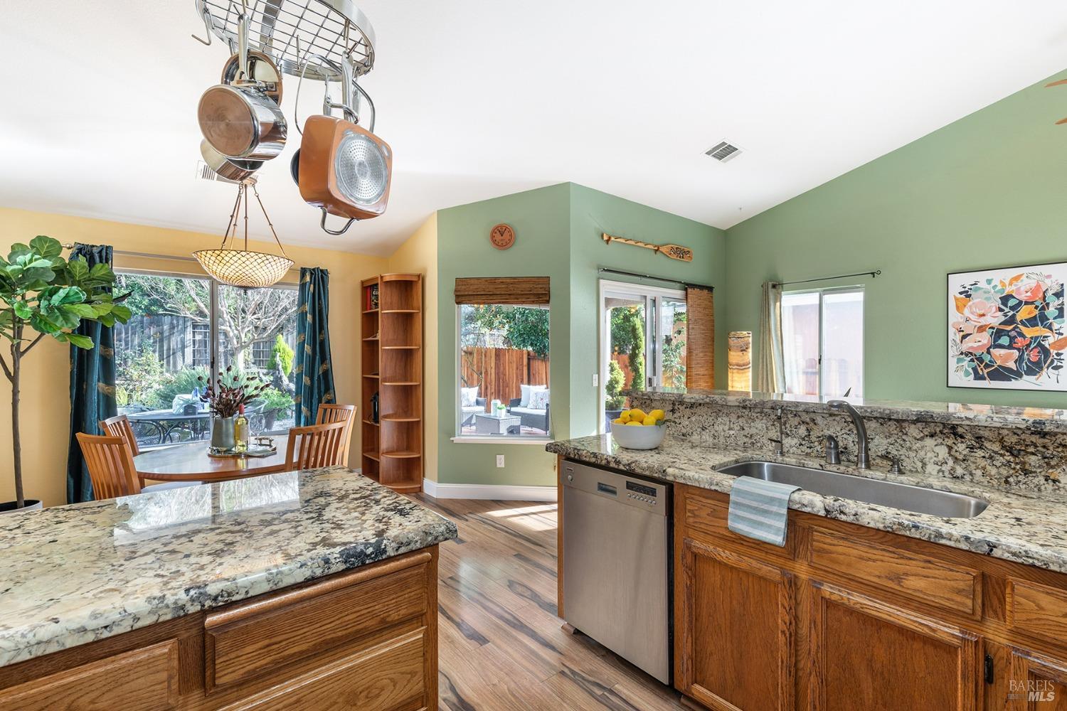 805 Bella Vista Drive