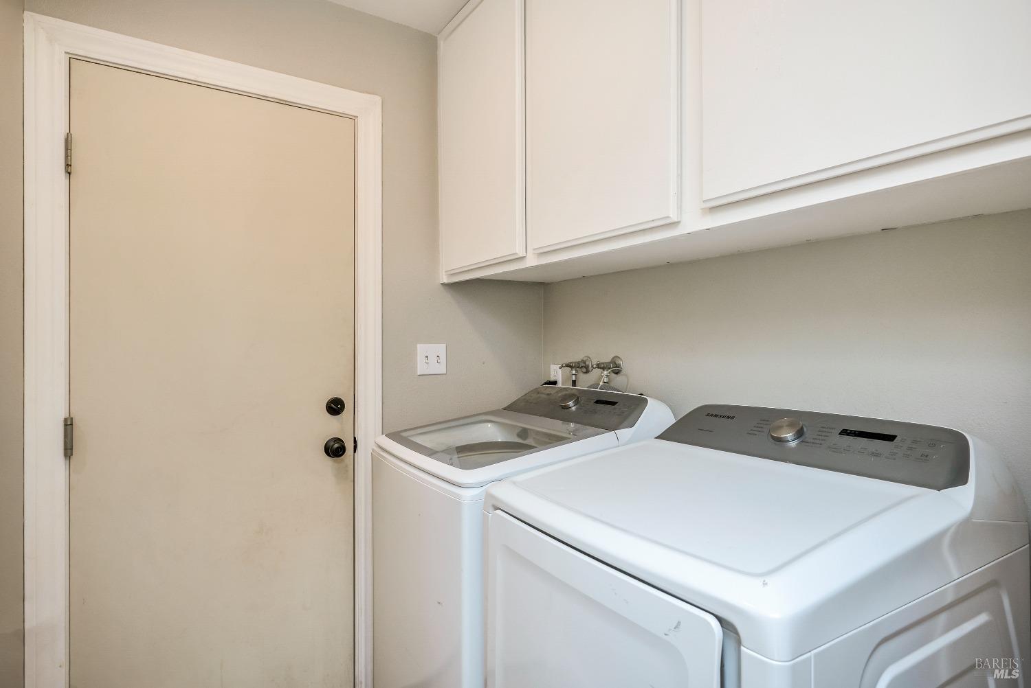 1036 Stonebridge Drive